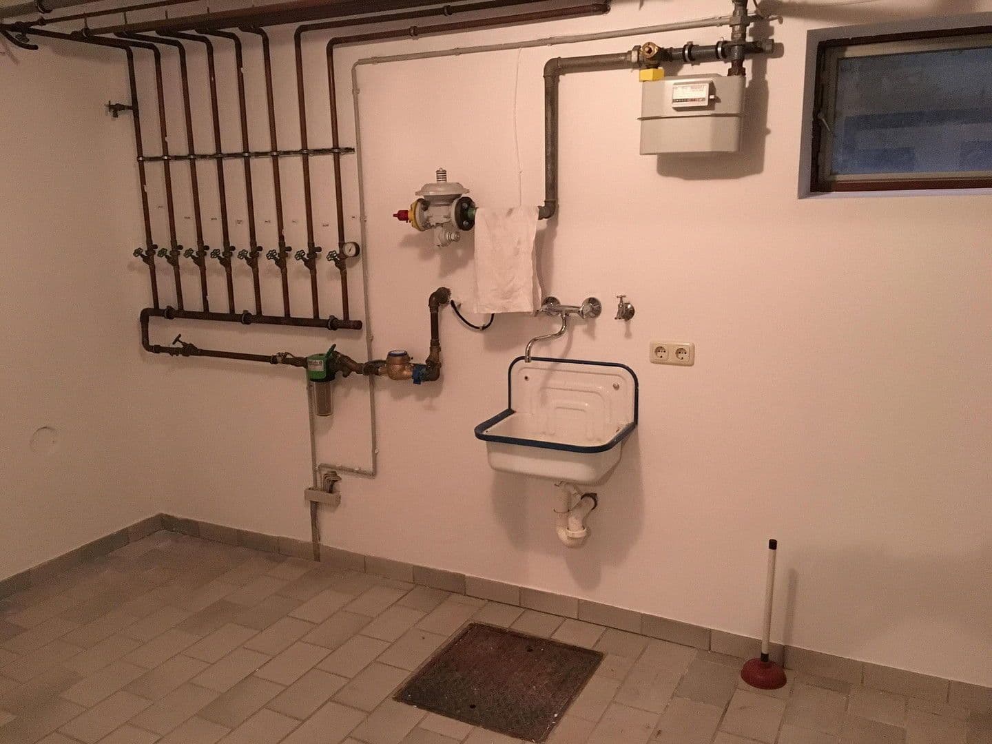 Pronájem domu 255 m², pozemek 1.500 m², Bornwiese 4, Ransbach-Baumbach, Porýní-Falc Pronájem domu 255 m², pozemek 1.500 m², Bornwiese 4, Ransbach-Baumbach, Porýní-Falc