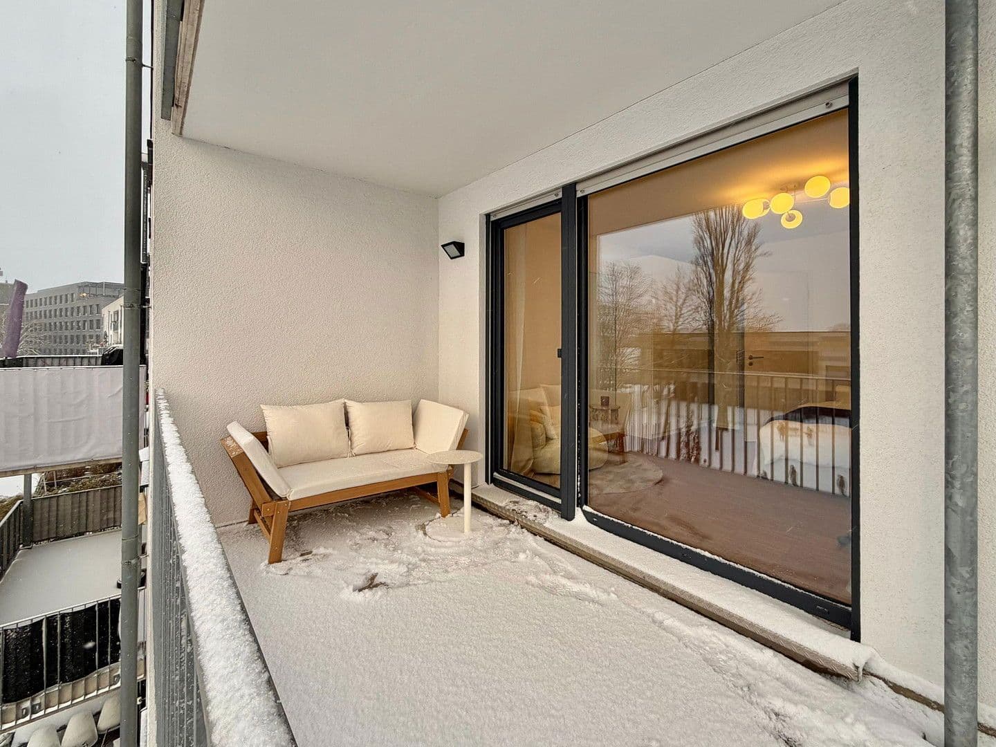 Pronájem bytu 1+1 36 m², Fitzmauricestr. 25, Köln, Severní Porýní-Vestfálsko Pronájem bytu 1+1 36 m², Fitzmauricestr. 25, Köln, Severní Porýní-Vestfálsko