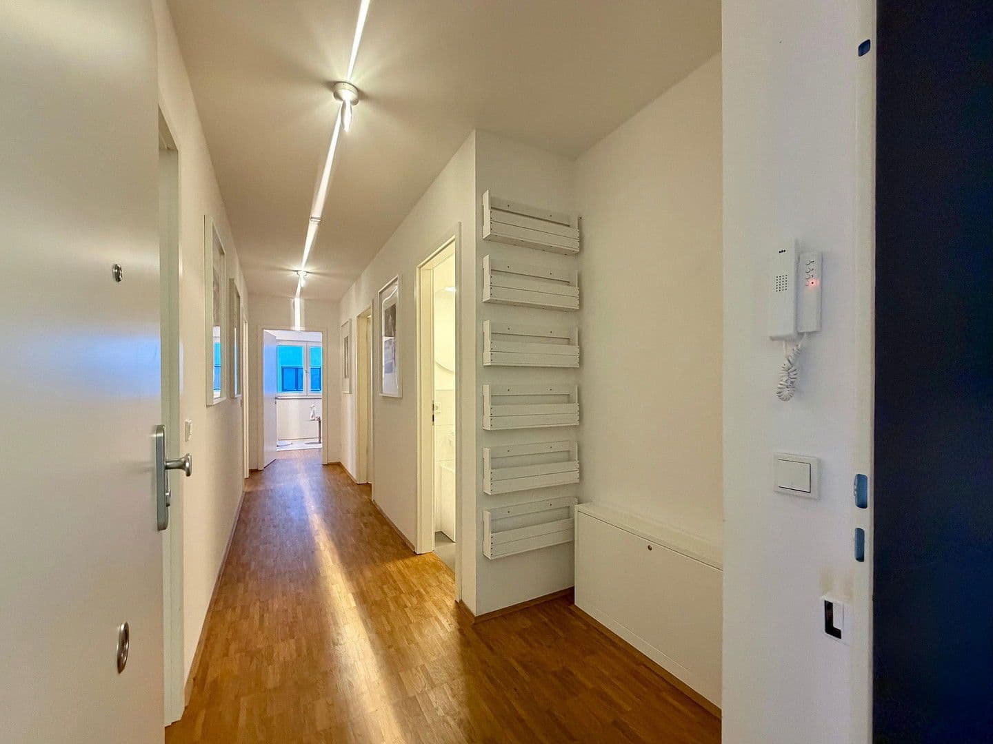 Pronájem bytu 1+1 36 m², Fitzmauricestr. 25, Köln, Severní Porýní-Vestfálsko Pronájem bytu 1+1 36 m², Fitzmauricestr. 25, Köln, Severní Porýní-Vestfálsko