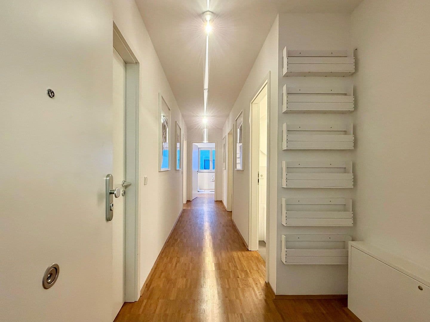 Pronájem bytu 1+1 36 m², Fitzmauricestr. 25, Köln, Severní Porýní-Vestfálsko Pronájem bytu 1+1 36 m², Fitzmauricestr. 25, Köln, Severní Porýní-Vestfálsko