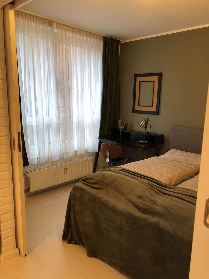 Pronájem bytu 2+1 42 m², Erich-Weinertstr. 139a, Berlin, Berlín Pronájem bytu 2+1 42 m², Erich-Weinertstr. 139a, Berlin, Berlín