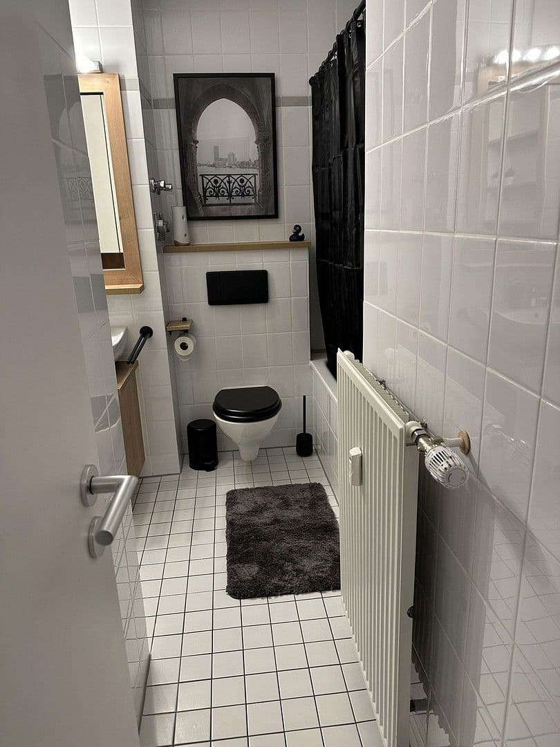 Pronájem bytu 2+1 42 m², Erich-Weinertstr. 139a, Berlin, Berlín Pronájem bytu 2+1 42 m², Erich-Weinertstr. 139a, Berlin, Berlín