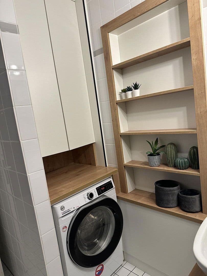 Pronájem bytu 2+1 42 m², Erich-Weinertstr. 139a, Berlin, Berlín Pronájem bytu 2+1 42 m², Erich-Weinertstr. 139a, Berlin, Berlín