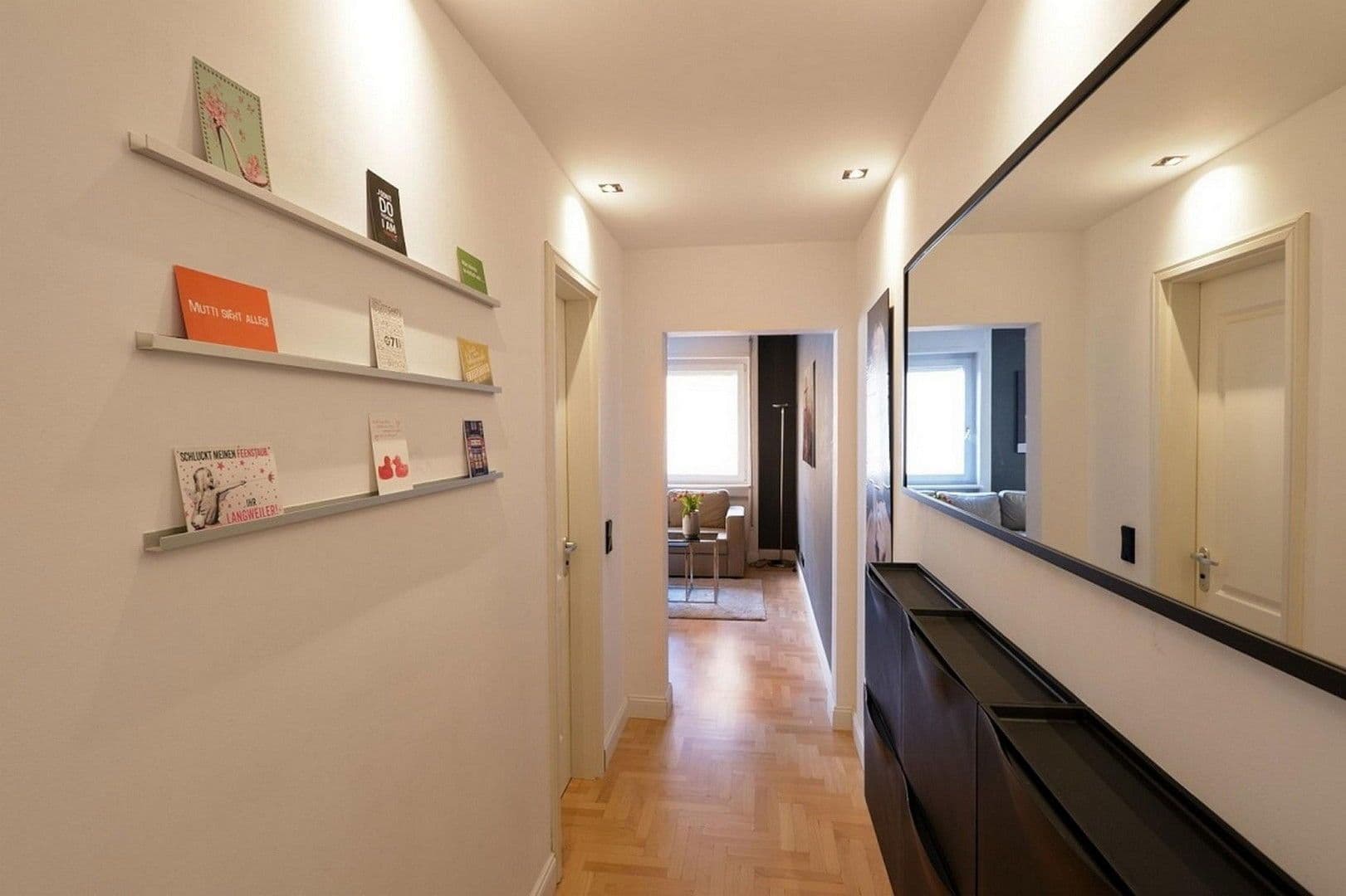 Pronájem bytu 2+1 50 m², Stuttgart, Bádensko-Württembersko Pronájem bytu 2+1 50 m², Stuttgart, Bádensko-Württembersko