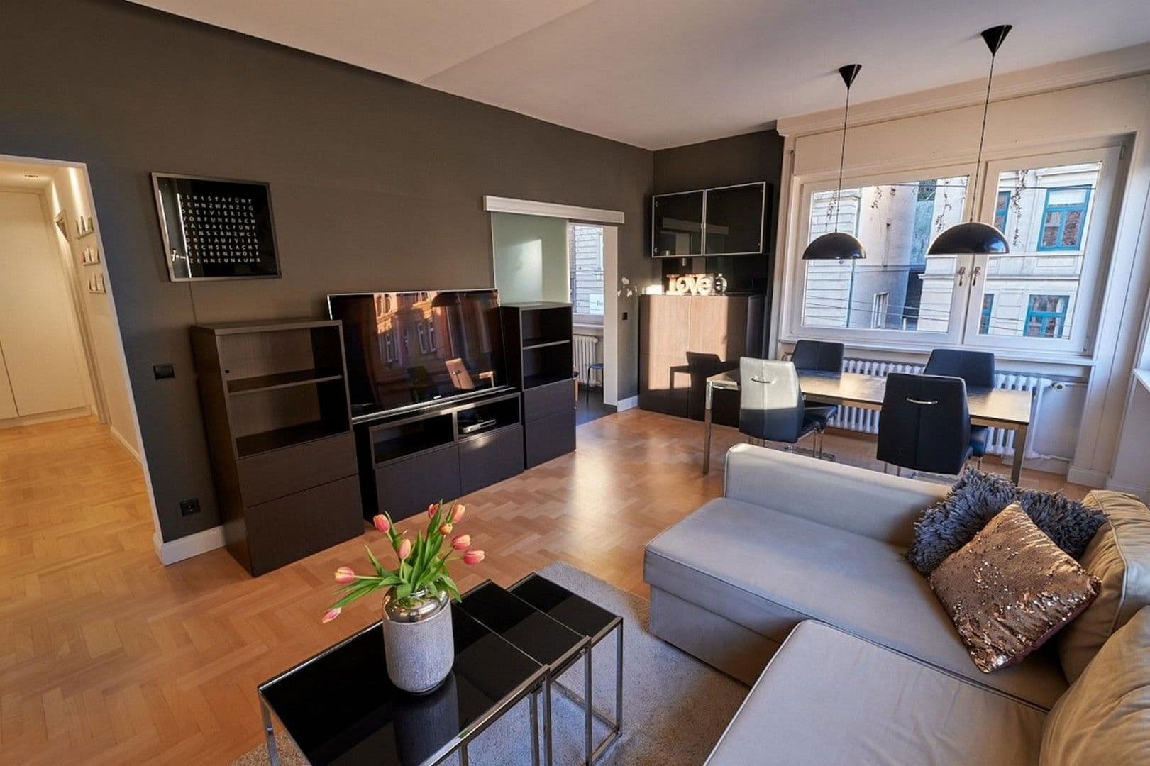 Pronájem bytu 2+1 50 m², Stuttgart, Bádensko-Württembersko Pronájem bytu 2+1 50 m², Stuttgart, Bádensko-Württembersko