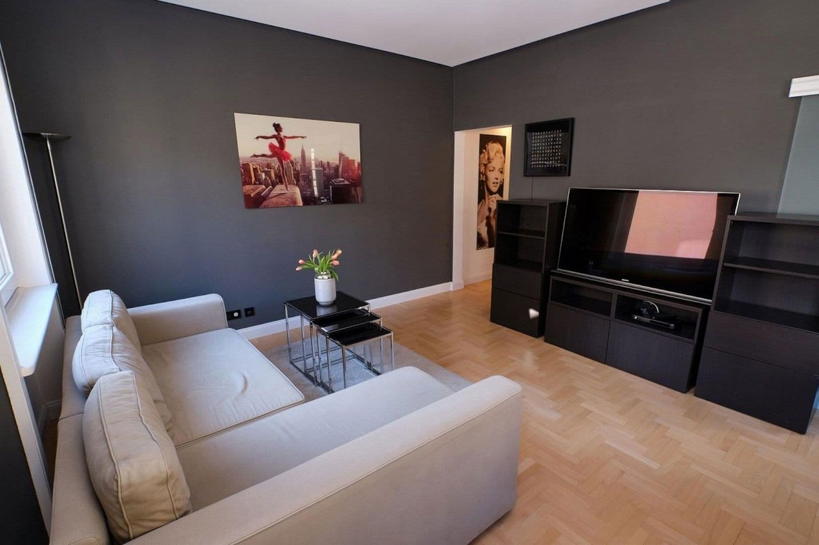 Pronájem bytu 2+1 50 m², Stuttgart, Bádensko-Württembersko Pronájem bytu 2+1 50 m², Stuttgart, Bádensko-Württembersko