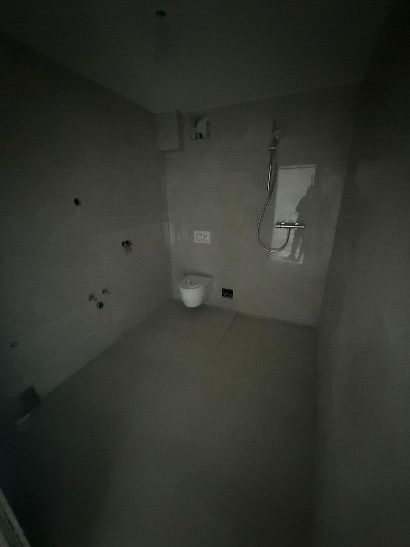 Pronájem bytu 3+1 83 m², Köln, Severní Porýní-Vestfálsko Pronájem bytu 3+1 83 m², Köln, Severní Porýní-Vestfálsko