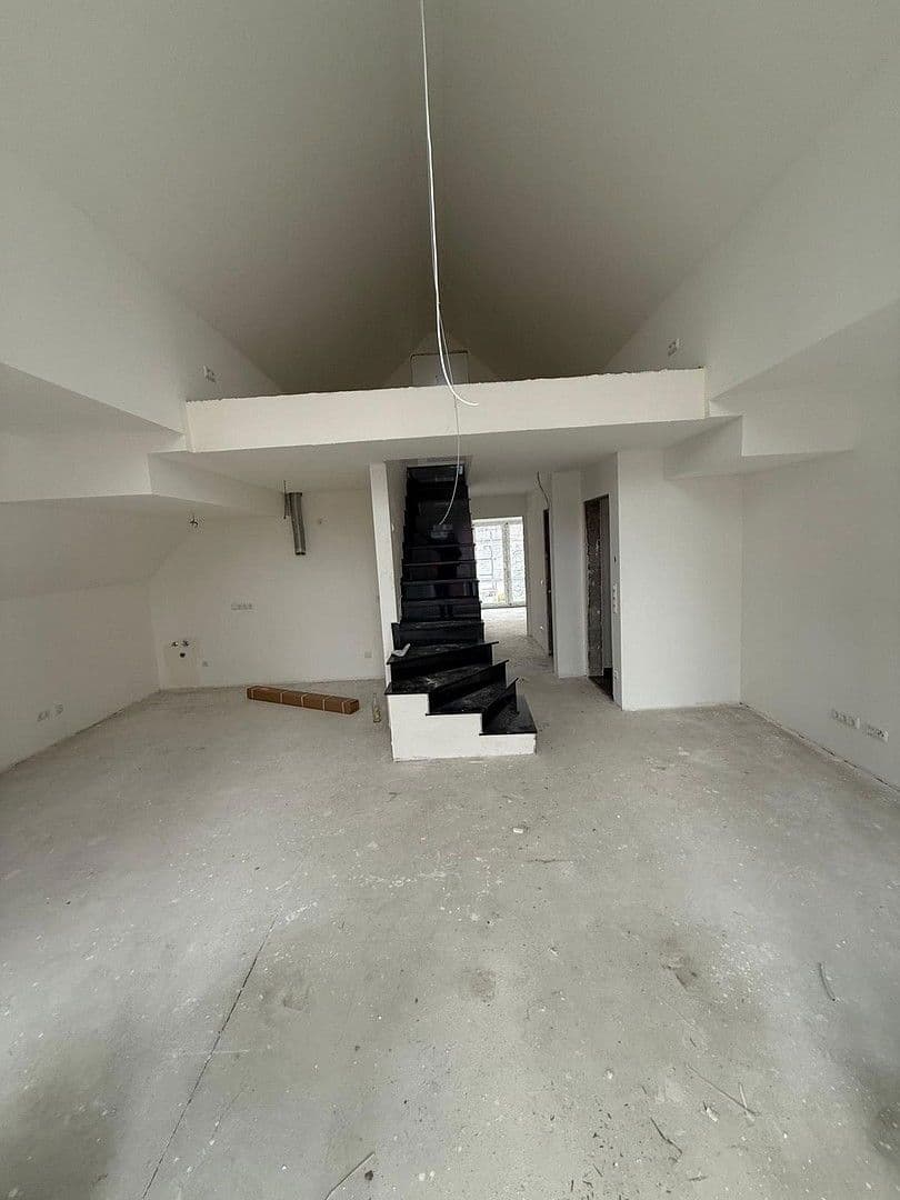 Pronájem bytu 3+1 83 m², Köln, Severní Porýní-Vestfálsko Pronájem bytu 3+1 83 m², Köln, Severní Porýní-Vestfálsko