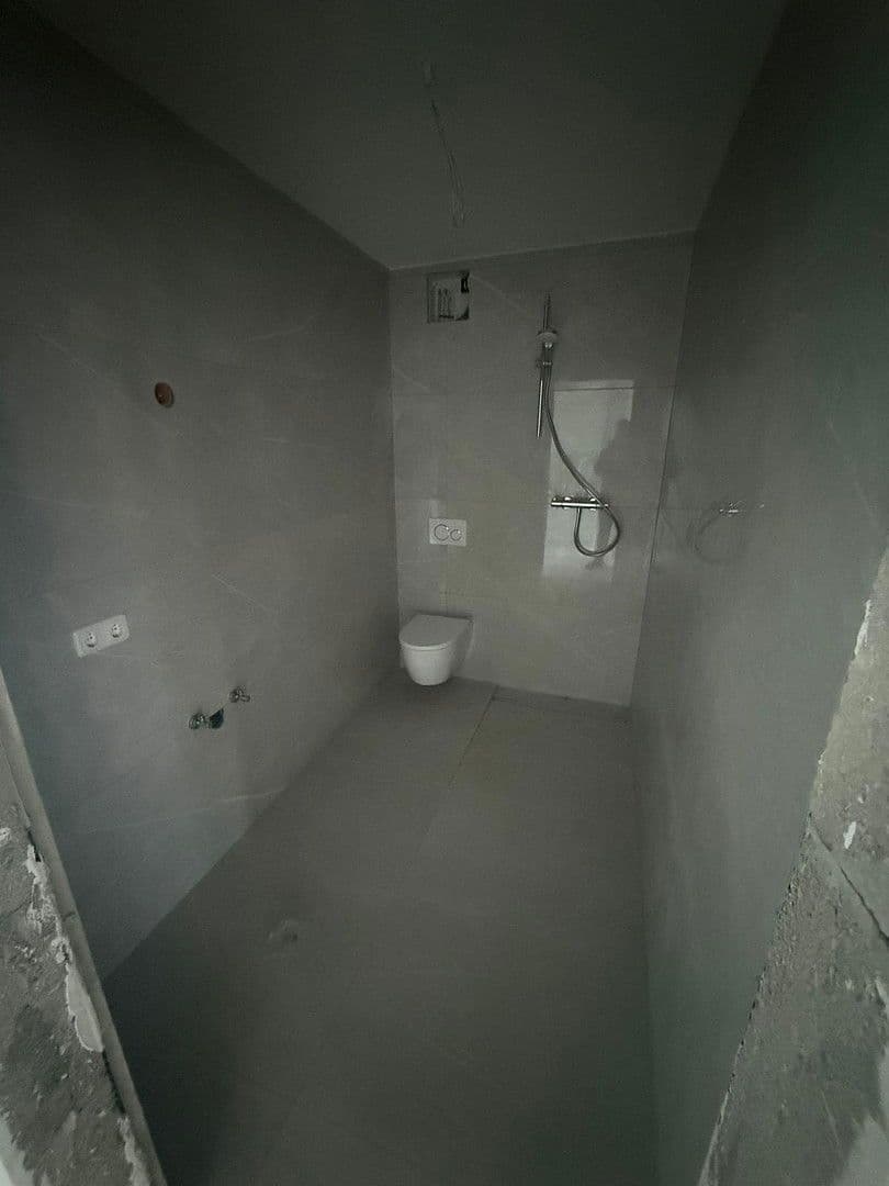 Pronájem bytu 3+1 83 m², Köln, Severní Porýní-Vestfálsko Pronájem bytu 3+1 83 m², Köln, Severní Porýní-Vestfálsko