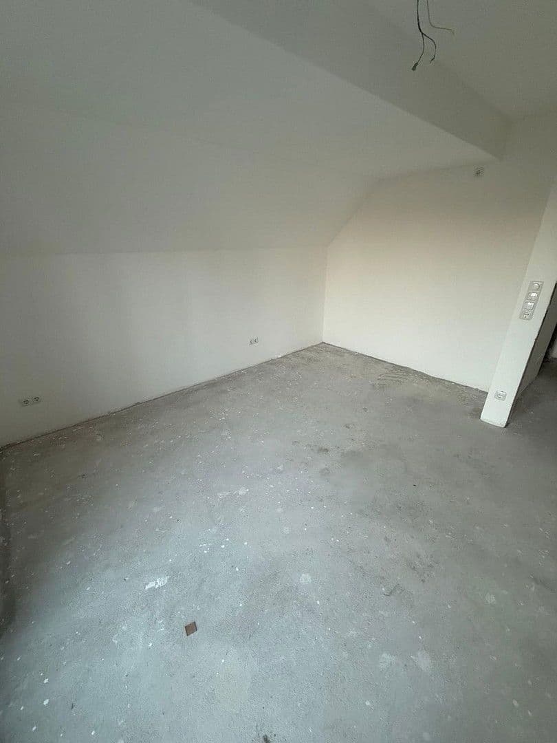 Pronájem bytu 3+1 83 m², Köln, Severní Porýní-Vestfálsko Pronájem bytu 3+1 83 m², Köln, Severní Porýní-Vestfálsko