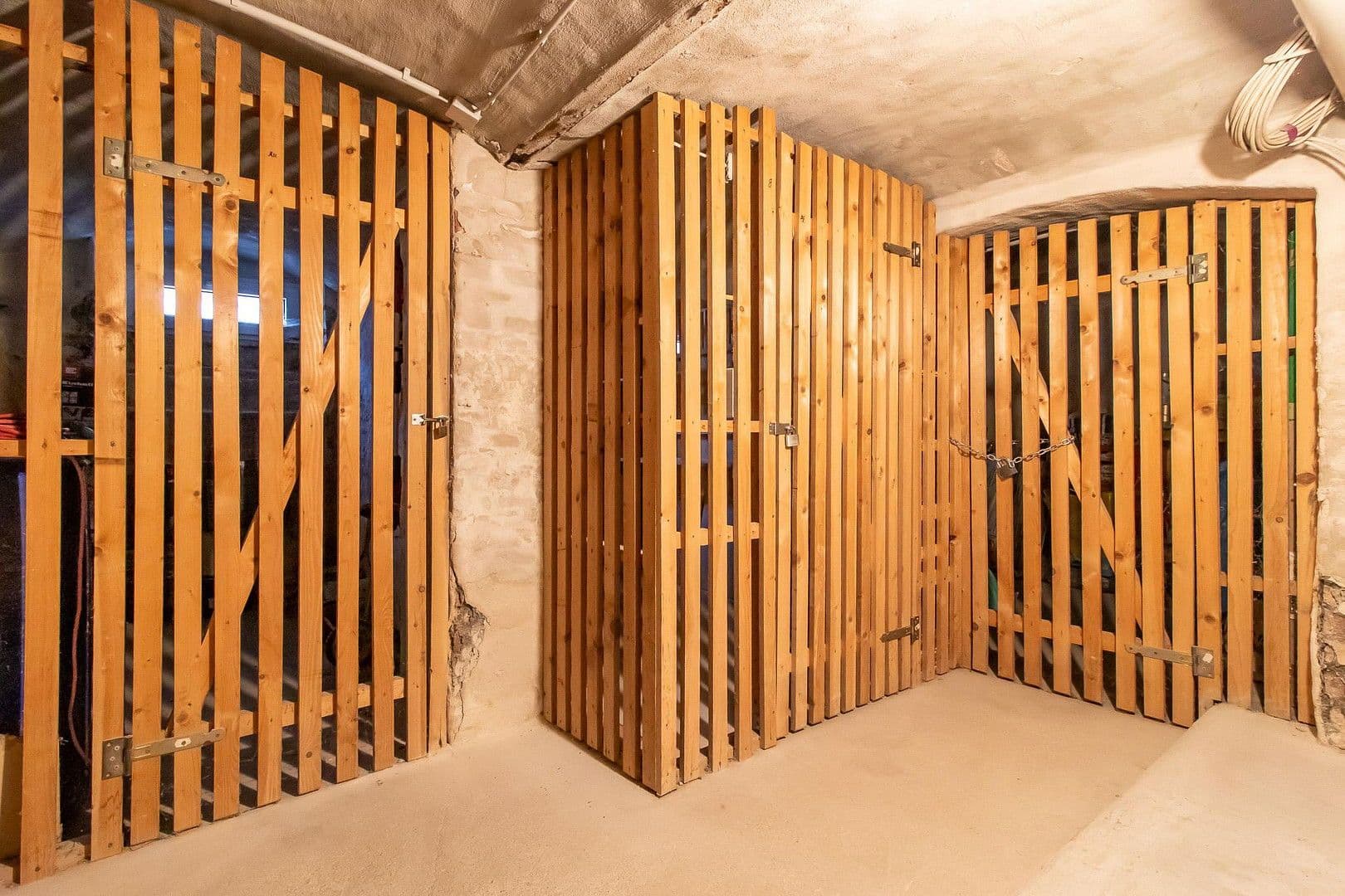 Prodej bytu 2+1 72 m², Chemnitz, Sasko Prodej bytu 2+1 72 m², Chemnitz, Sasko