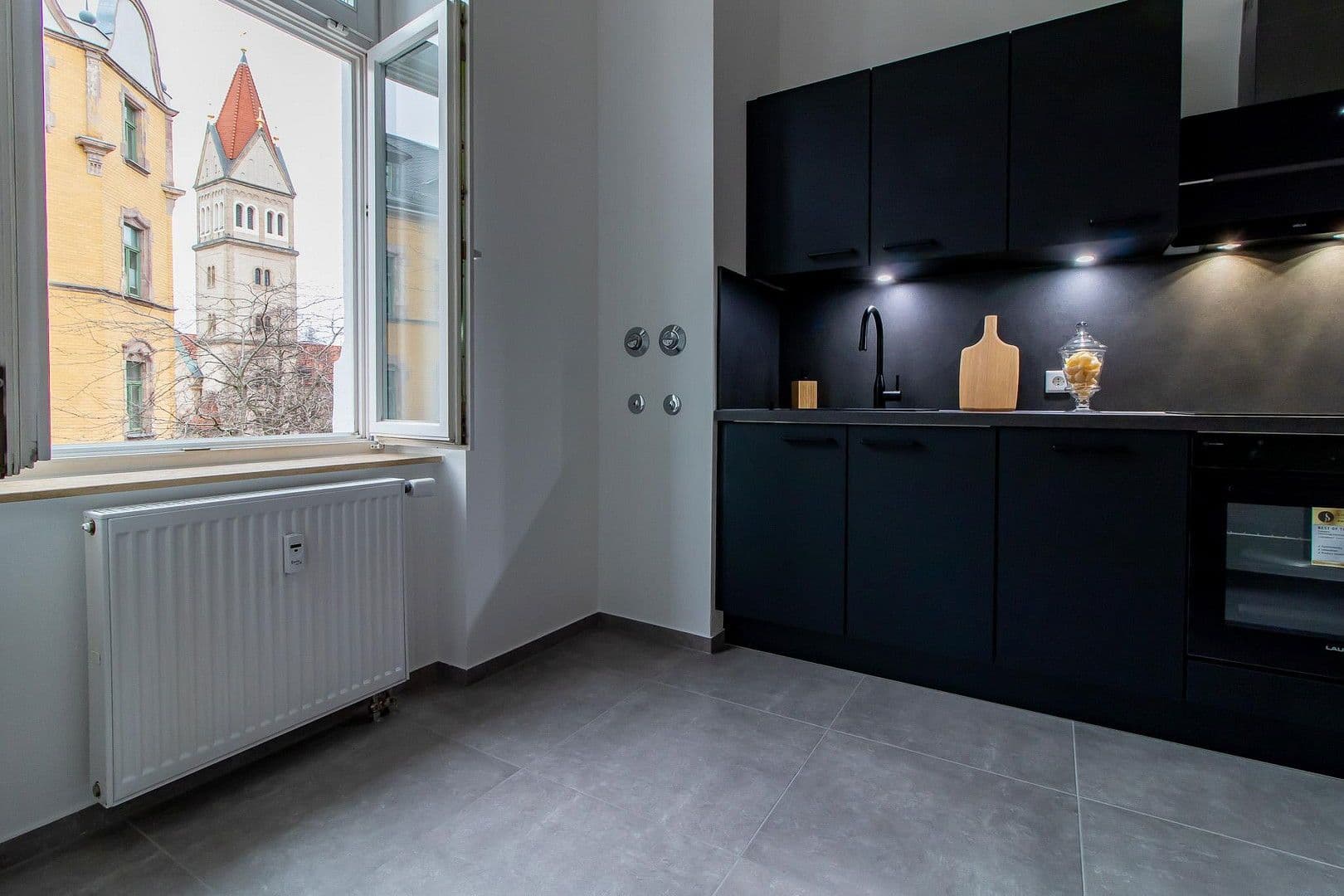 Prodej bytu 2+1 72 m², Chemnitz, Sasko Prodej bytu 2+1 72 m², Chemnitz, Sasko