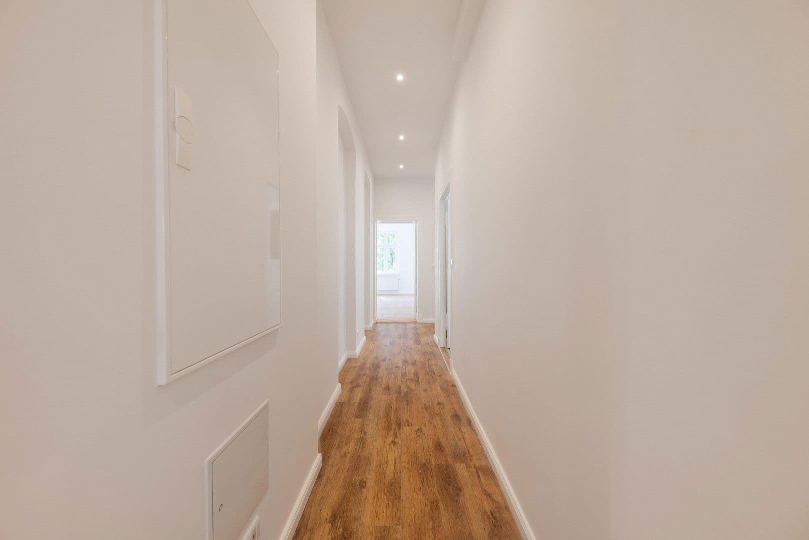 Prodej bytu 5+1 131 m², Unter den Eichen 55, Berlin, Berlín Prodej bytu 5+1 131 m², Unter den Eichen 55, Berlin, Berlín