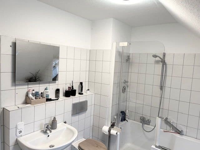 Pronájem bytu 3+1 94 m², Wilhelmstraße 1-5, Neuss, Severní Porýní-Vestfálsko Pronájem bytu 3+1 94 m², Wilhelmstraße 1-5, Neuss, Severní Porýní-Vestfálsko