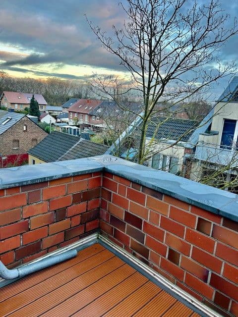 Pronájem bytu 3+1 94 m², Wilhelmstraße 1-5, Neuss, Severní Porýní-Vestfálsko Pronájem bytu 3+1 94 m², Wilhelmstraße 1-5, Neuss, Severní Porýní-Vestfálsko