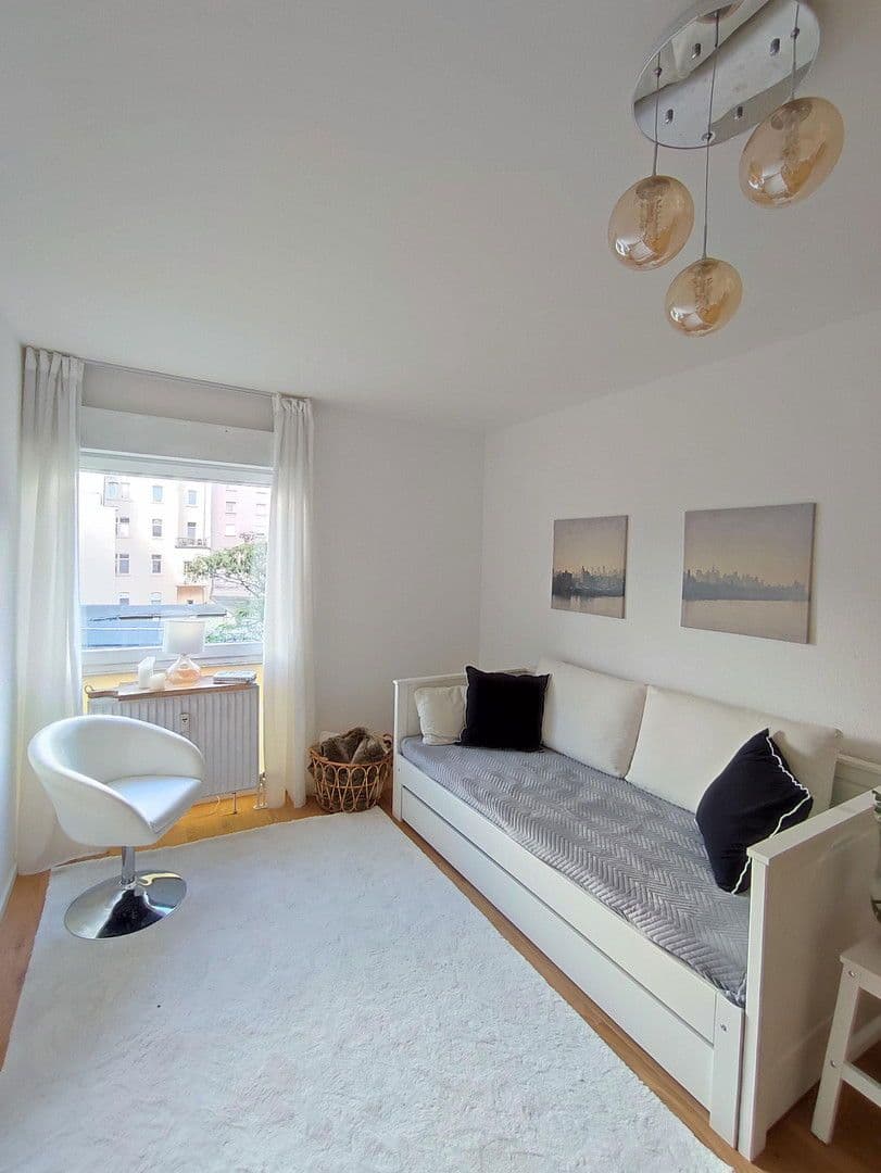 Pronájem bytu 1+1 21 m², Akademiestraße 4, Mannheim, Bádensko-Württembersko Pronájem bytu 1+1 21 m², Akademiestraße 4, Mannheim, Bádensko-Württembersko