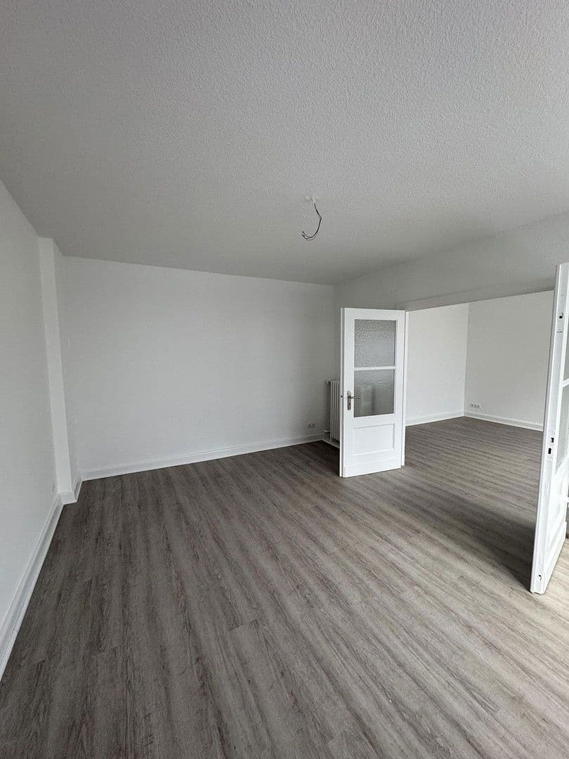 Pronájem bytu 3+1 70 m², Wandsbeker Zollstraße 153, Hamburg, Hamburg Pronájem bytu 3+1 70 m², Wandsbeker Zollstraße 153, Hamburg, Hamburg