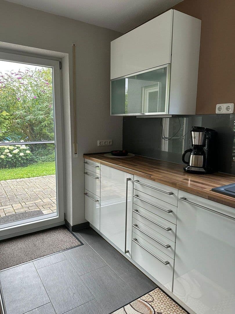 Prodej domu 144 m², pozemek 610 m², Bad Mergentheim, Bádensko-Württembersko Prodej domu 144 m², pozemek 610 m², Bad Mergentheim, Bádensko-Württembersko