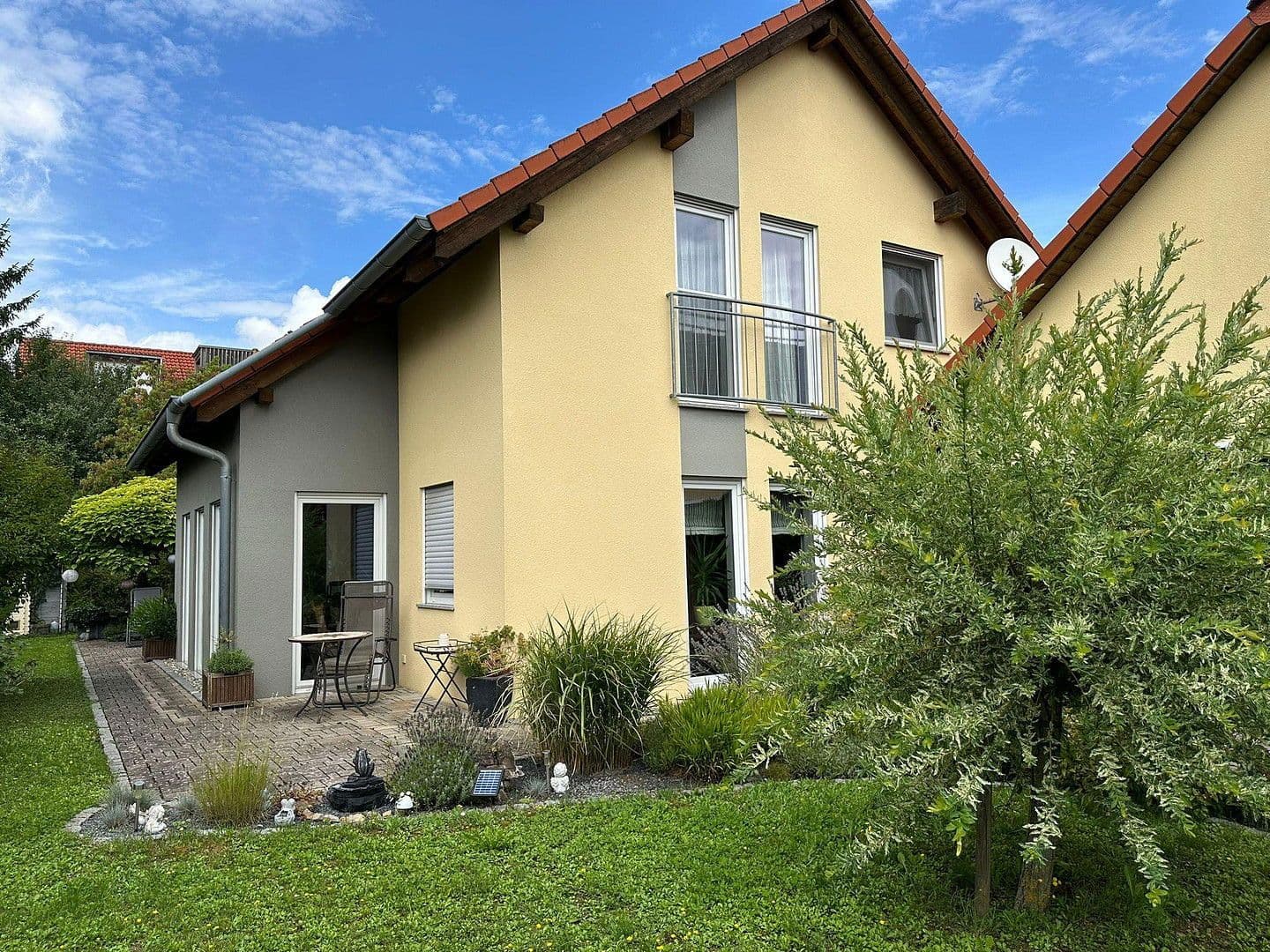 Prodej domu 144 m², pozemek 610 m², Bad Mergentheim, Bádensko-Württembersko Prodej domu 144 m², pozemek 610 m², Bad Mergentheim, Bádensko-Württembersko