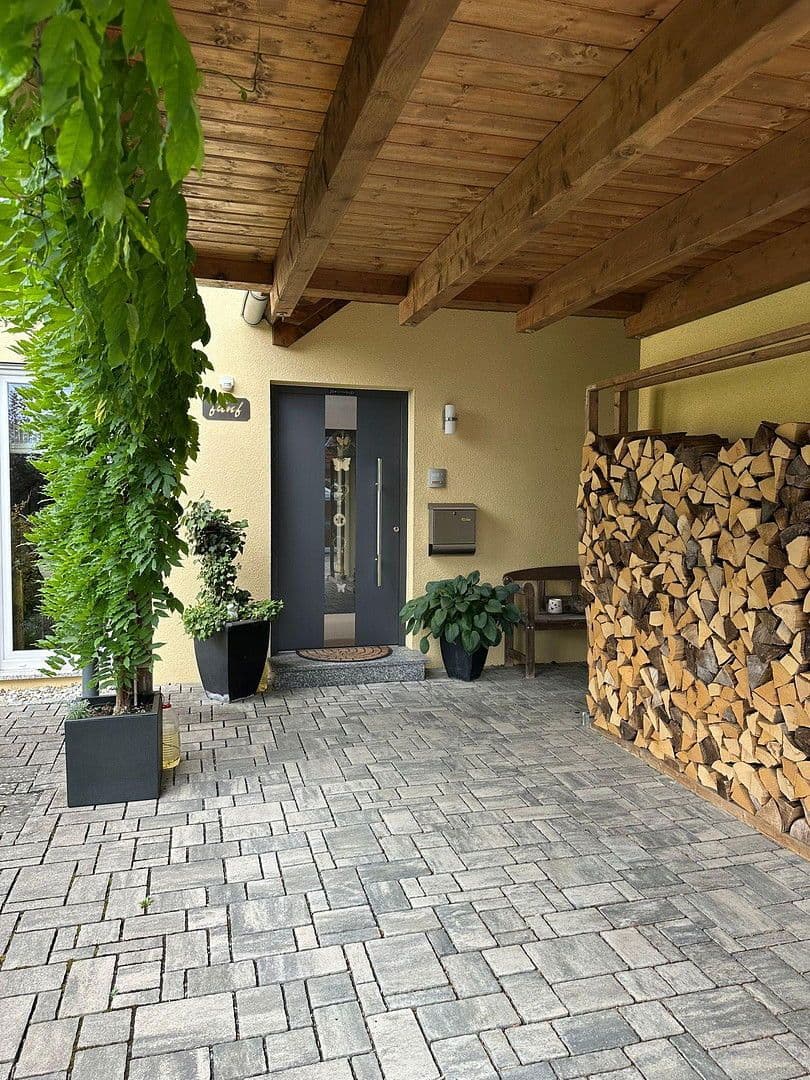 Prodej domu 144 m², pozemek 610 m², Bad Mergentheim, Bádensko-Württembersko Prodej domu 144 m², pozemek 610 m², Bad Mergentheim, Bádensko-Württembersko