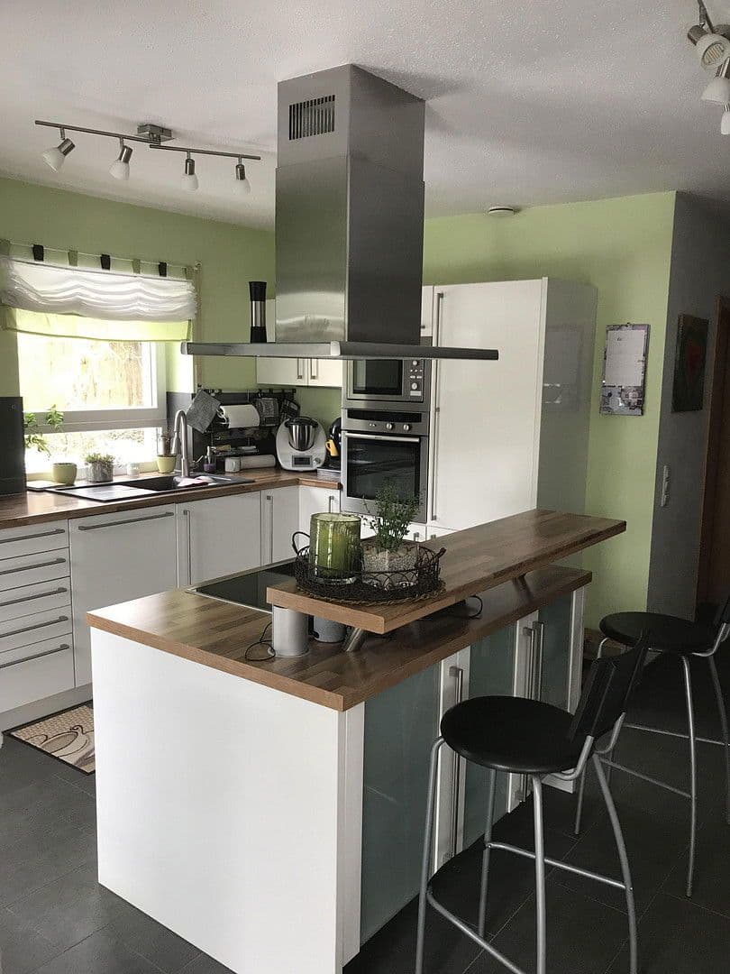 Prodej domu 144 m², pozemek 610 m², Bad Mergentheim, Bádensko-Württembersko Prodej domu 144 m², pozemek 610 m², Bad Mergentheim, Bádensko-Württembersko