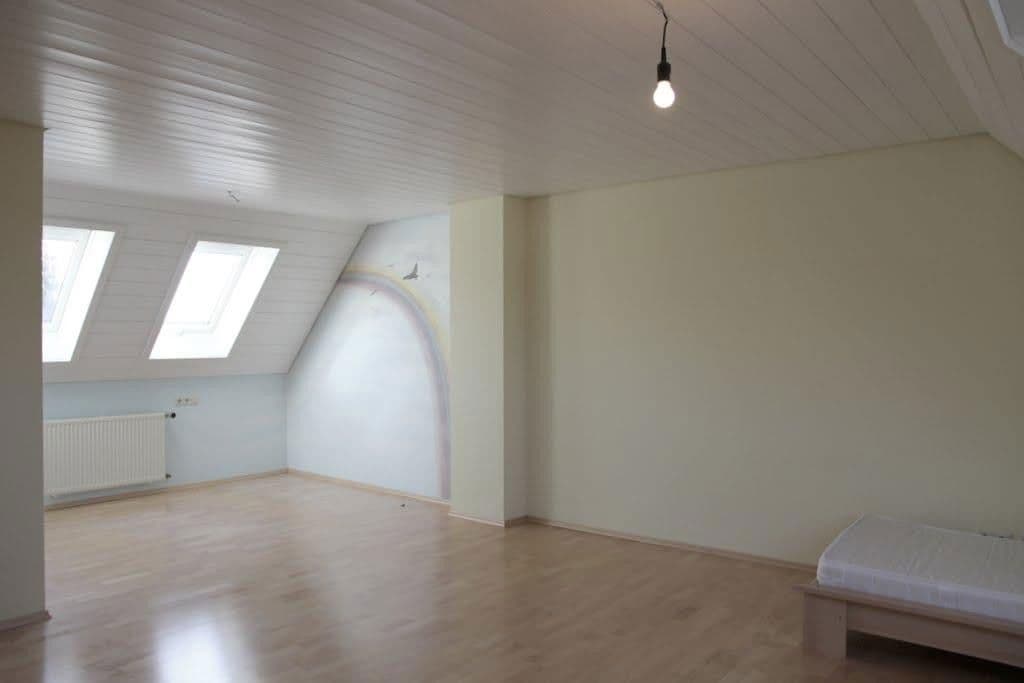 Pronájem bytu 4+kk 170 m², Lehenstr. 25, Donaueschingen, Bádensko-Württembersko Pronájem bytu 4+kk 170 m², Lehenstr. 25, Donaueschingen, Bádensko-Württembersko