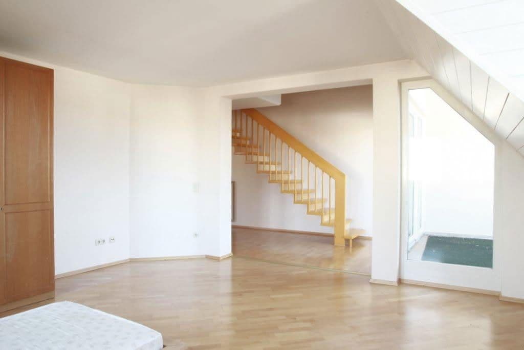 Pronájem bytu 4+kk 170 m², Lehenstr. 25, Donaueschingen, Bádensko-Württembersko Pronájem bytu 4+kk 170 m², Lehenstr. 25, Donaueschingen, Bádensko-Württembersko