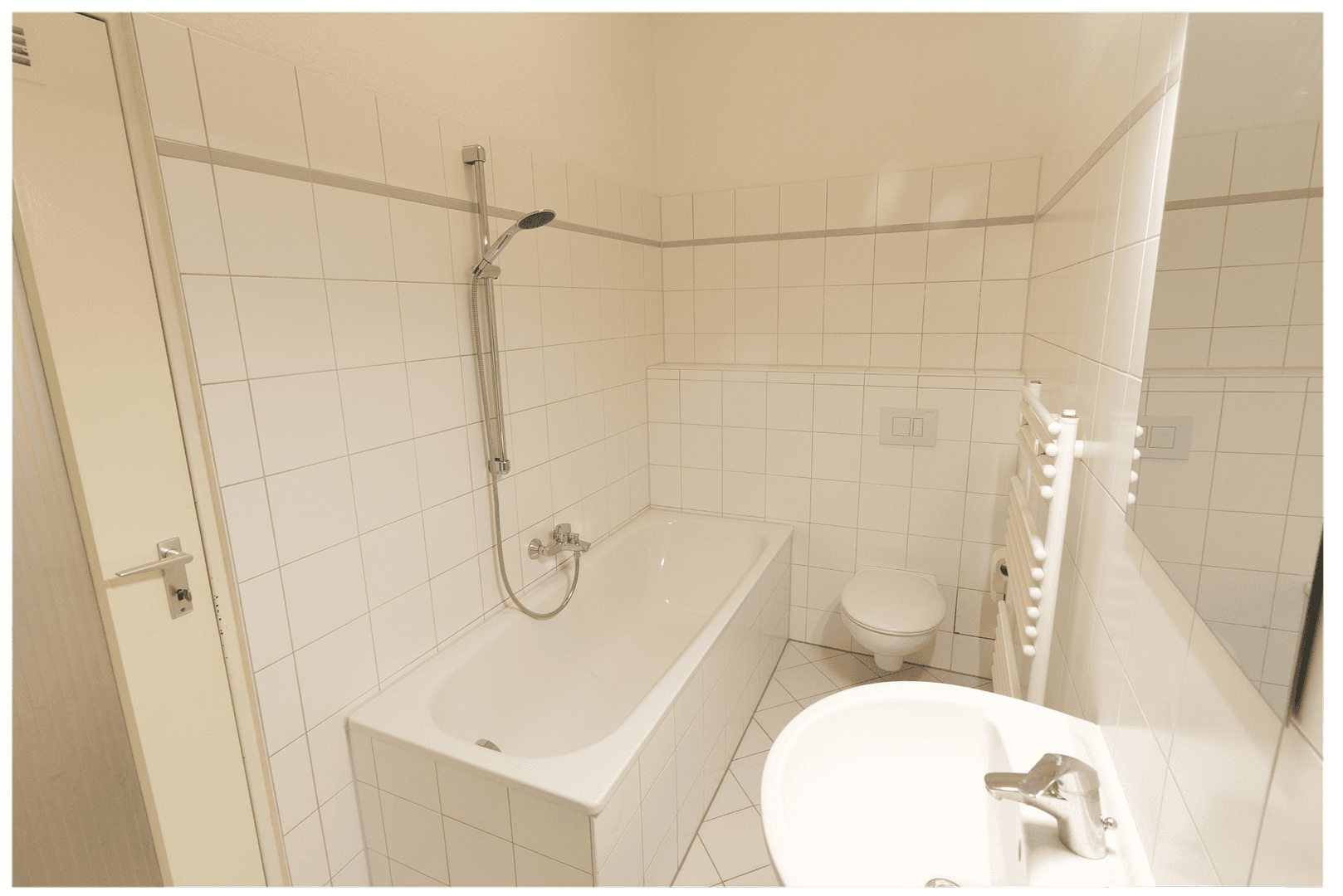 Pronájem bytu 2+1 61 m², Antwerpener Str. 00, Berlin, Berlín Pronájem bytu 2+1 61 m², Antwerpener Str. 00, Berlin, Berlín