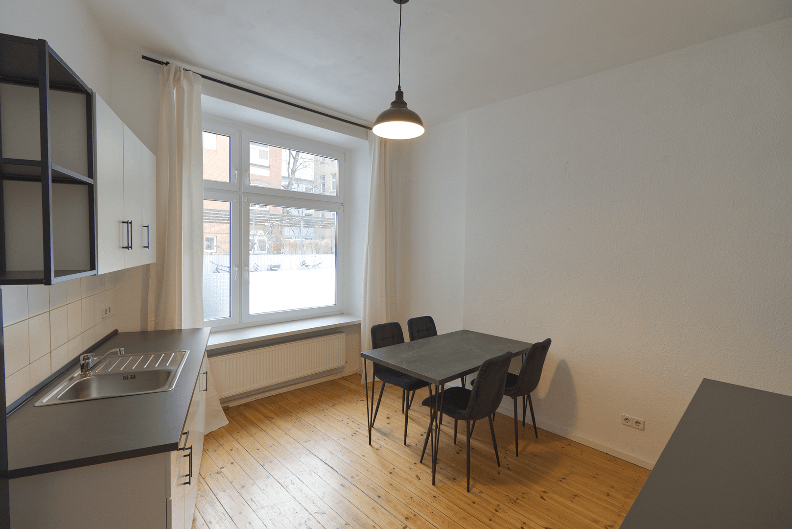 Pronájem bytu 2+1 61 m², Antwerpener Str. 00, Berlin, Berlín Pronájem bytu 2+1 61 m², Antwerpener Str. 00, Berlin, Berlín
