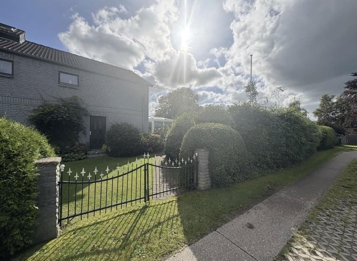 Prodej domu 196 m², pozemek 1.062 m², Bollingstedt, Šlesvicko-Holštýnsko Prodej domu 196 m², pozemek 1.062 m², Bollingstedt, Šlesvicko-Holštýnsko