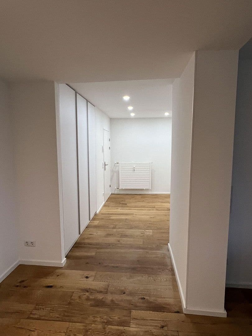 Pronájem bytu 2+1 95 m², Rubensstraße 12, Düsseldorf, Severní Porýní-Vestfálsko Pronájem bytu 2+1 95 m², Rubensstraße 12, Düsseldorf, Severní Porýní-Vestfálsko