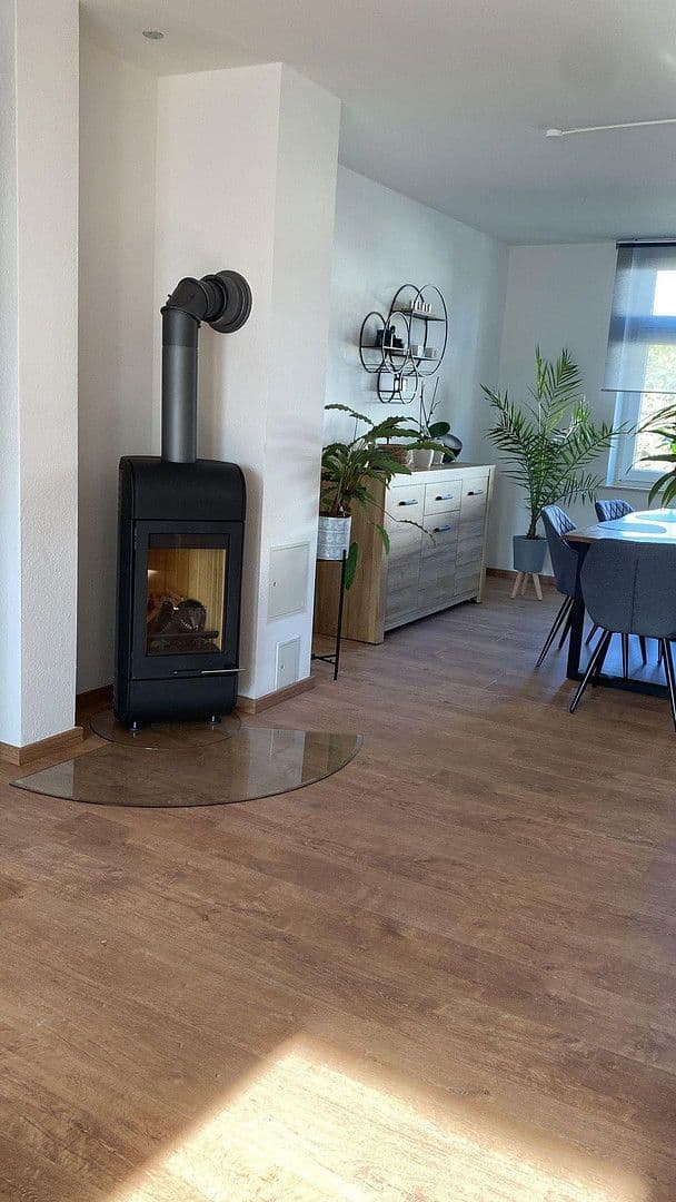 Pronájem bytu 4+1 110 m², Gera, Durynsko Pronájem bytu 4+1 110 m², Gera, Durynsko