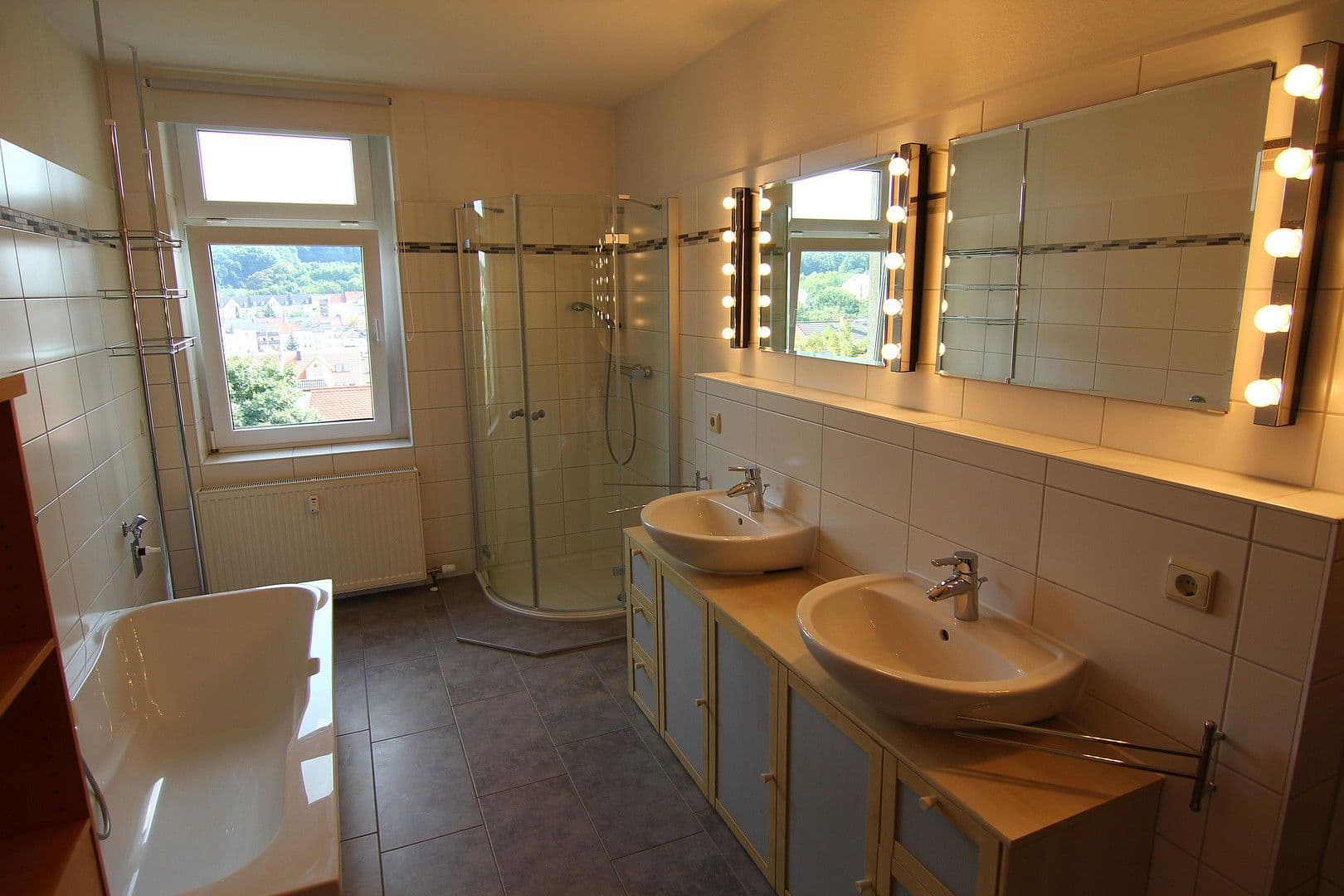 Pronájem bytu 4+1 110 m², Gera, Durynsko Pronájem bytu 4+1 110 m², Gera, Durynsko