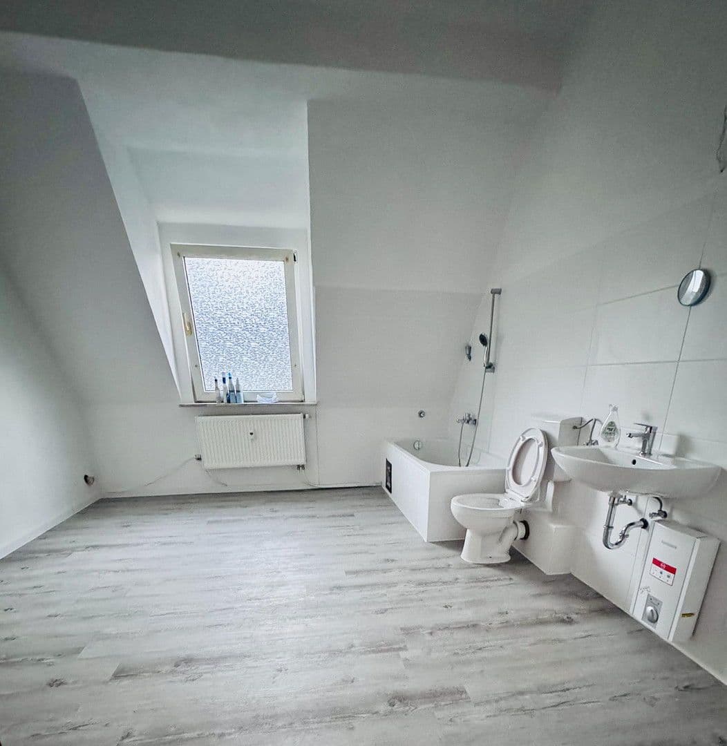 Prodej domu 328 m², pozemek 266 m², Essen Frohnhausen, Severní Porýní-Vestfálsko Prodej domu 328 m², pozemek 266 m², Essen Frohnhausen, Severní Porýní-Vestfálsko