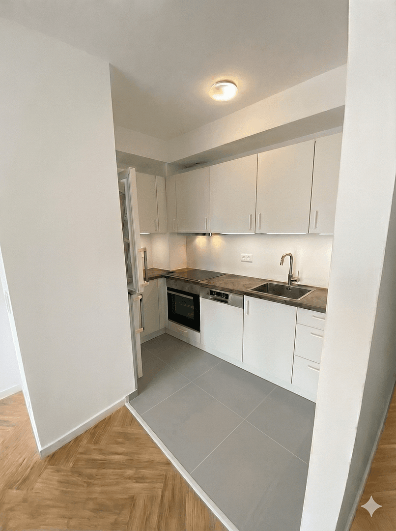 Prodej bytu 2+1 50 m², Berlin, Berlín Prodej bytu 2+1 50 m², Berlin, Berlín