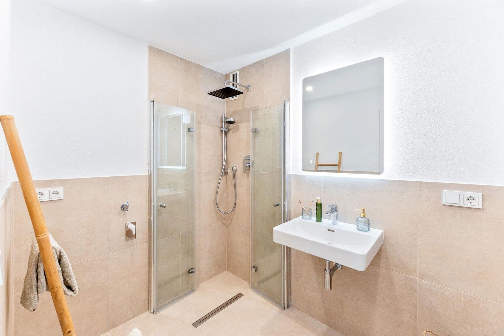 Prodej bytu 3+1 78 m², Stuttgart, Bádensko-Württembersko Prodej bytu 3+1 78 m², Stuttgart, Bádensko-Württembersko