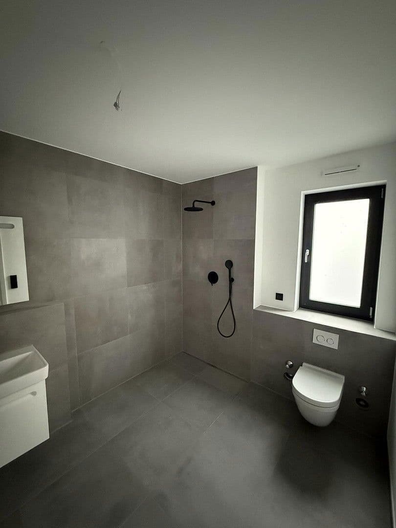 Pronájem bytu 2+1 82 m², Hauptstraße 2, Siegburg, Severní Porýní-Vestfálsko Pronájem bytu 2+1 82 m², Hauptstraße 2, Siegburg, Severní Porýní-Vestfálsko