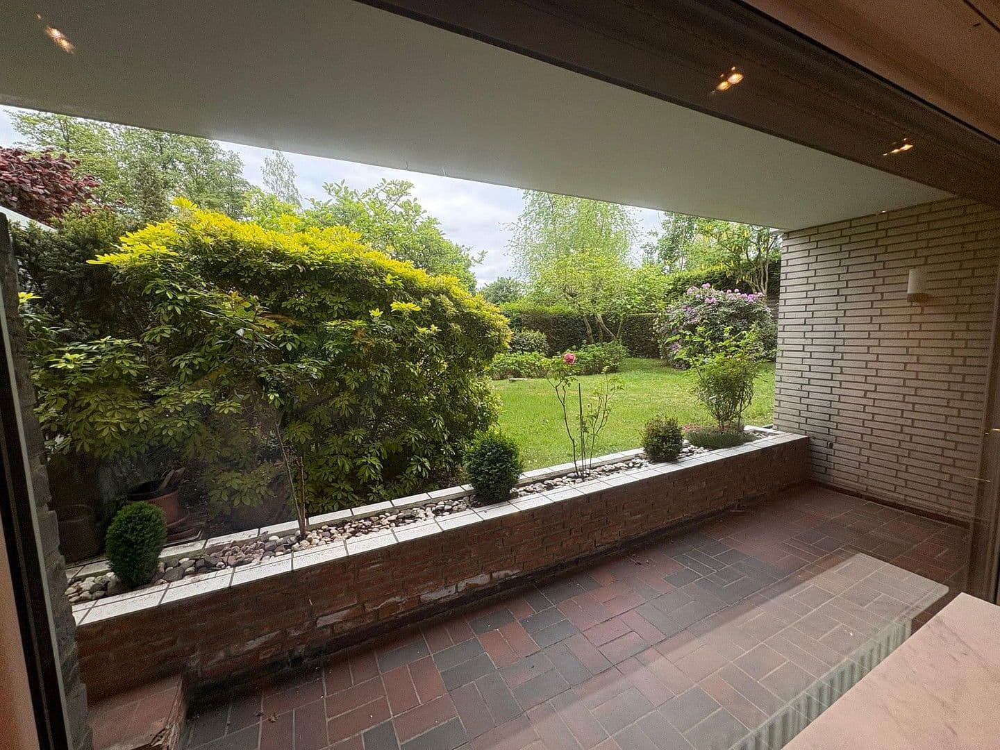 Pronájem bytu 2+1 71 m², Erkrath, Severní Porýní-Vestfálsko Pronájem bytu 2+1 71 m², Erkrath, Severní Porýní-Vestfálsko