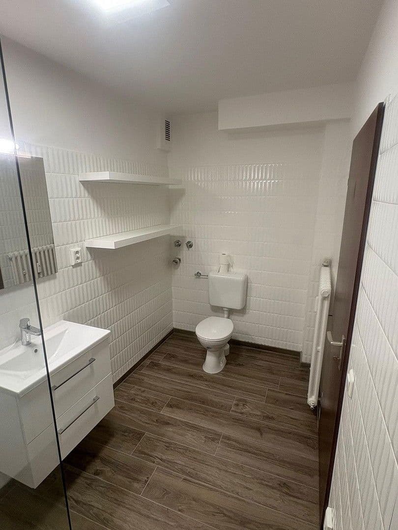 Pronájem bytu 2+1 71 m², Erkrath, Severní Porýní-Vestfálsko Pronájem bytu 2+1 71 m², Erkrath, Severní Porýní-Vestfálsko