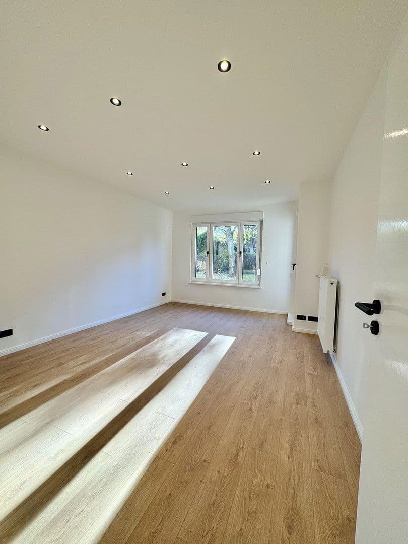 Prodej bytu 3+1 58 m², Berlin, Berlín Prodej bytu 3+1 58 m², Berlin, Berlín