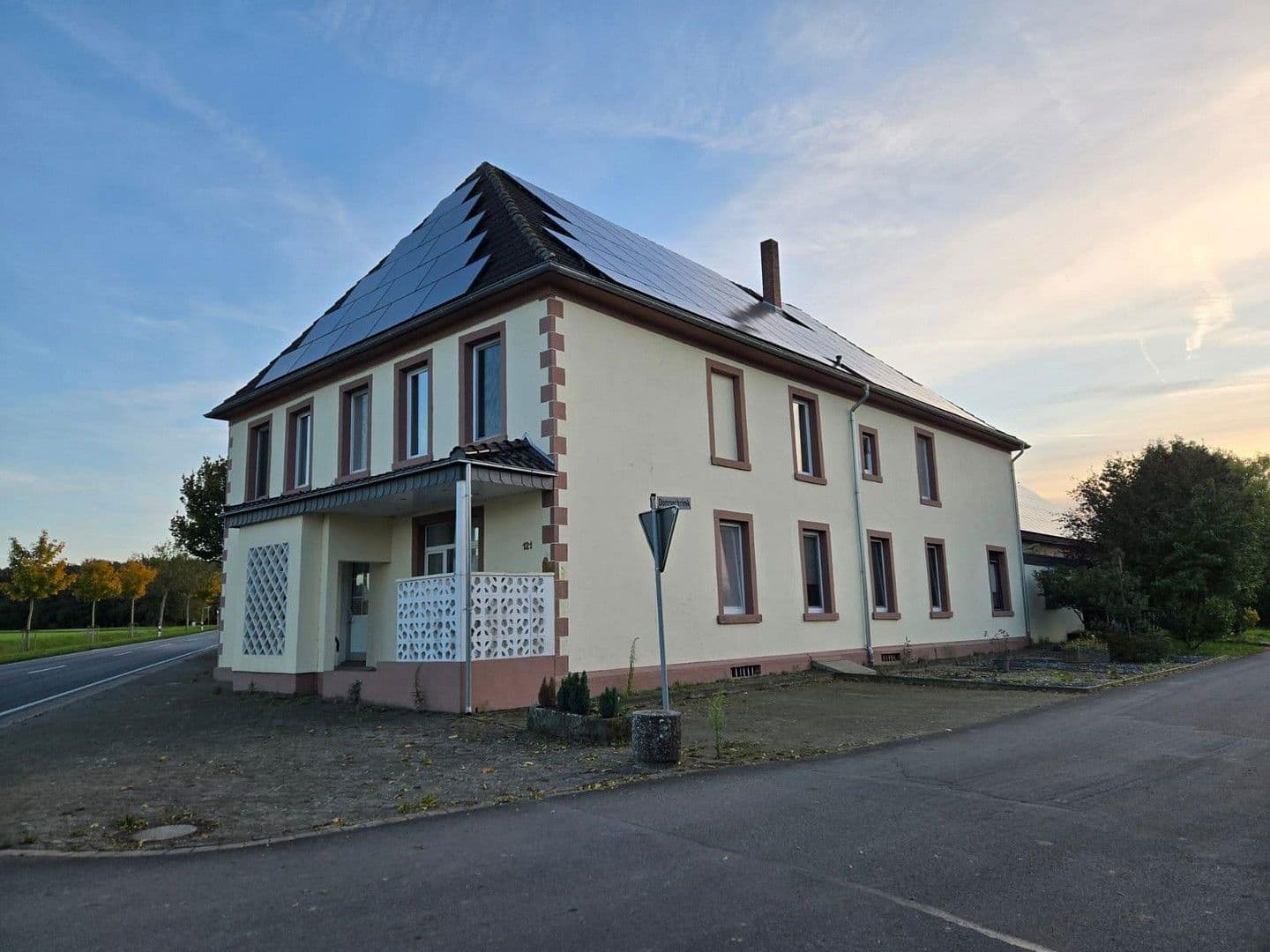 Prodej domu 520 m², pozemek 3.879 m², Versmolderstr. 121, Dissen, Dolní Sasko Prodej domu 520 m², pozemek 3.879 m², Versmolderstr. 121, Dissen, Dolní Sasko