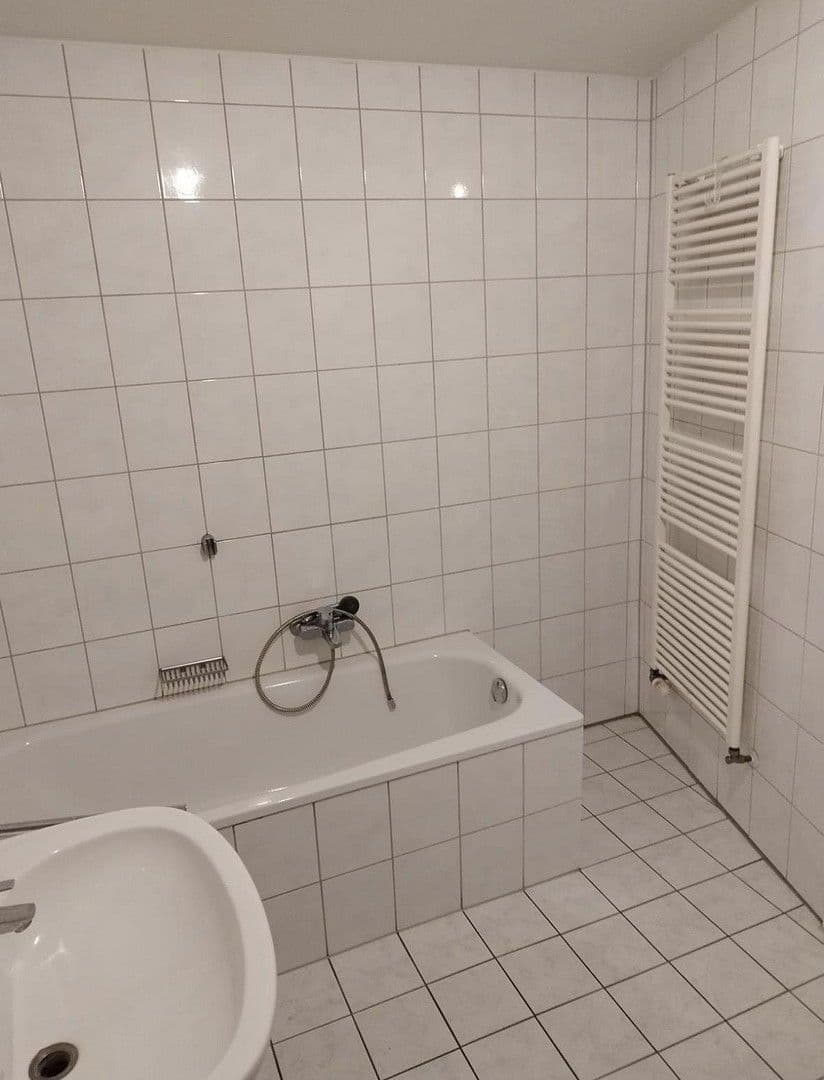 Pronájem bytu 2+1 61 m², Hauptstraße 3, Bornheim, Severní Porýní-Vestfálsko Pronájem bytu 2+1 61 m², Hauptstraße 3, Bornheim, Severní Porýní-Vestfálsko