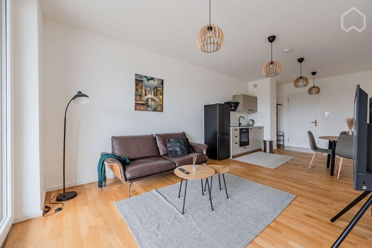 Pronájem bytu 2+1 60 m², Muelenstrasse, Berlin, Berlín Pronájem bytu 2+1 60 m², Muelenstrasse, Berlin, Berlín