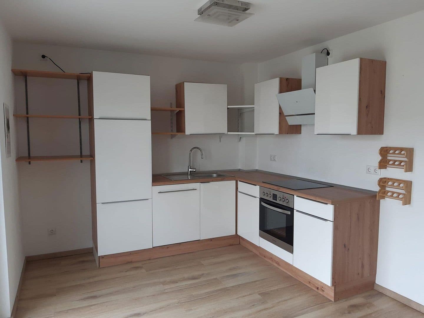 Pronájem bytu 2+1 75 m², Kirchbrunner Feld 24, Heldenstein, Bavorsko Pronájem bytu 2+1 75 m², Kirchbrunner Feld 24, Heldenstein, Bavorsko