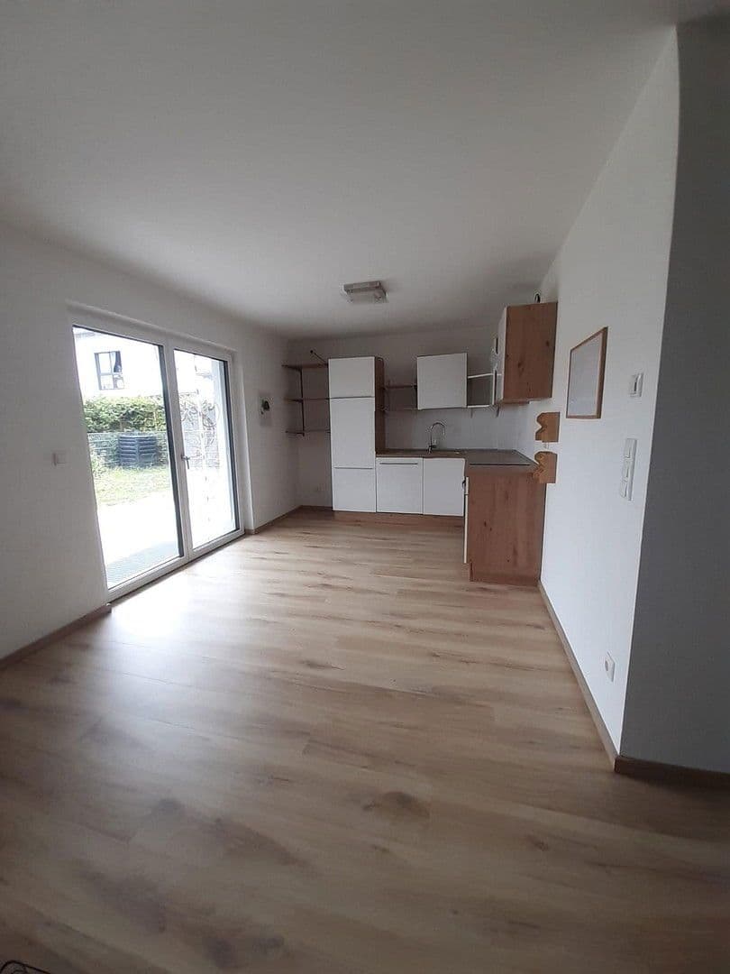 Pronájem bytu 2+1 75 m², Kirchbrunner Feld 24, Heldenstein, Bavorsko Pronájem bytu 2+1 75 m², Kirchbrunner Feld 24, Heldenstein, Bavorsko