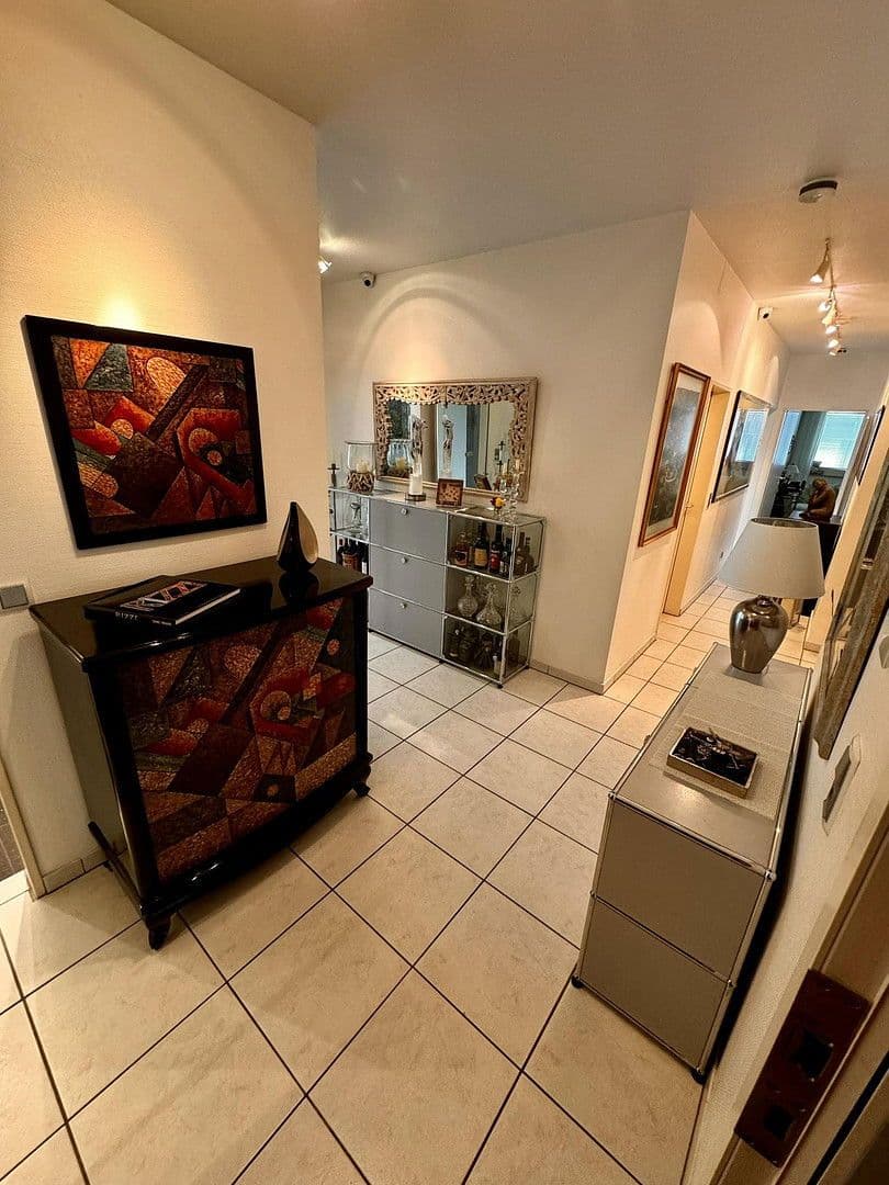 Prodej bytu 5+1 182 m², Köln, Severní Porýní-Vestfálsko Prodej bytu 5+1 182 m², Köln, Severní Porýní-Vestfálsko