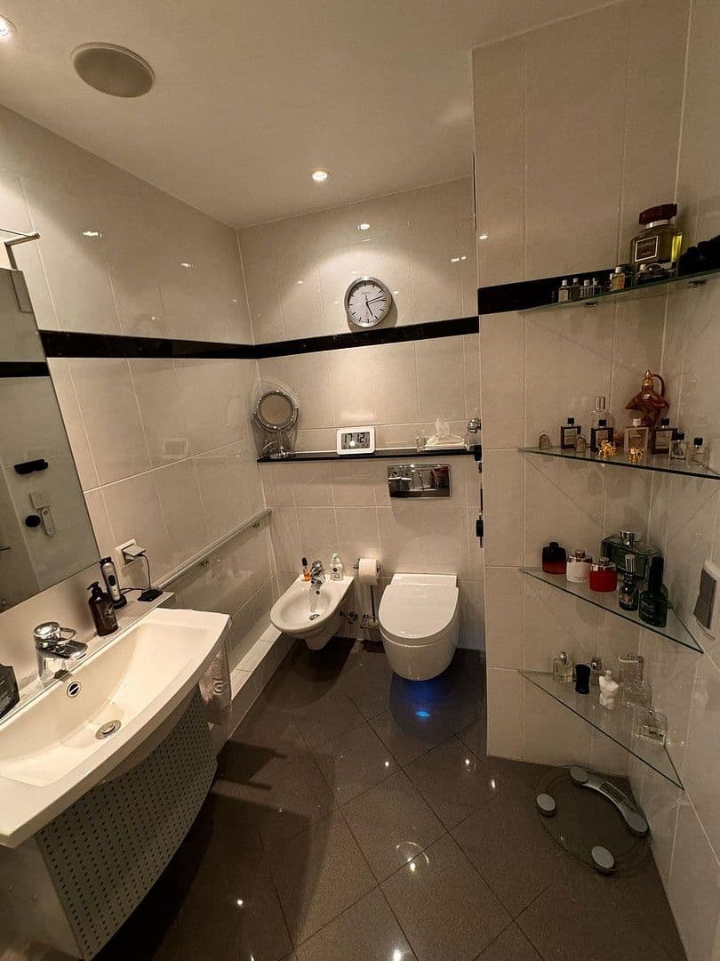 Prodej bytu 5+1 182 m², Köln, Severní Porýní-Vestfálsko Prodej bytu 5+1 182 m², Köln, Severní Porýní-Vestfálsko