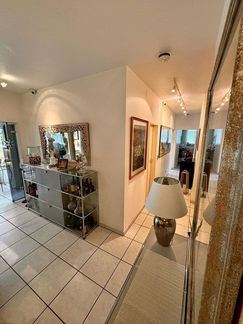 Prodej bytu 5+1 182 m², Köln, Severní Porýní-Vestfálsko Prodej bytu 5+1 182 m², Köln, Severní Porýní-Vestfálsko