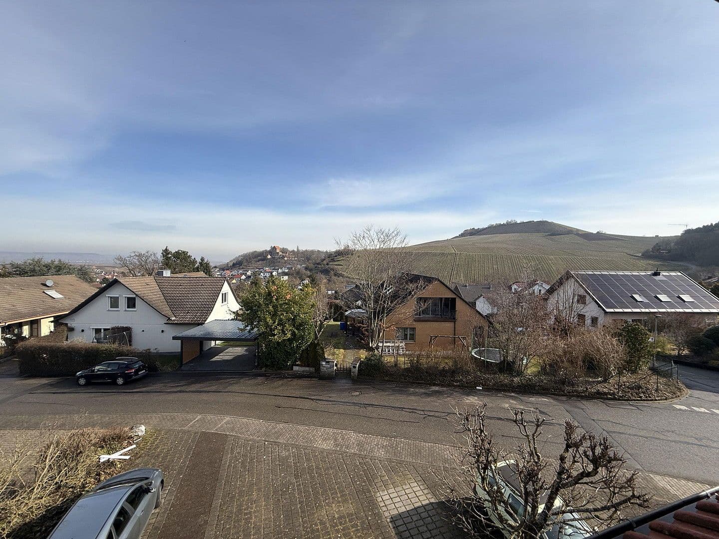 Pronájem bytu 3+1 95 m², Cleebronn, Bádensko-Württembersko Pronájem bytu 3+1 95 m², Cleebronn, Bádensko-Württembersko