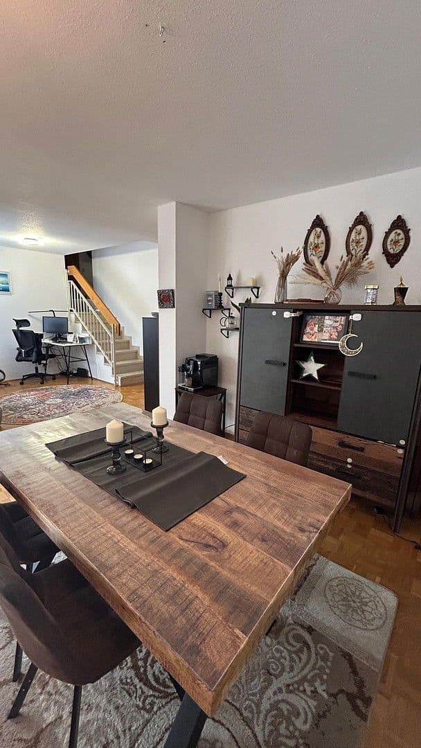 Prodej bytu 3+kk 104 m², Kornwestheim, Bádensko-Württembersko Prodej bytu 3+kk 104 m², Kornwestheim, Bádensko-Württembersko